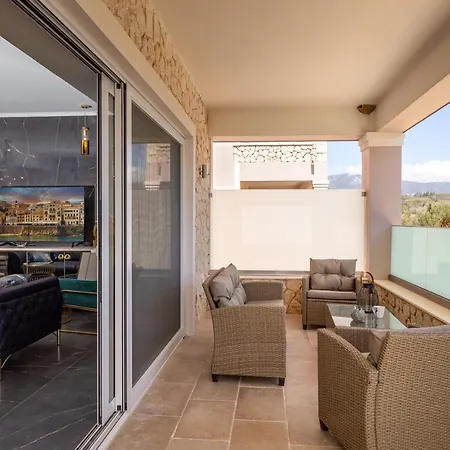 Nightingale & Corfu Gazátika