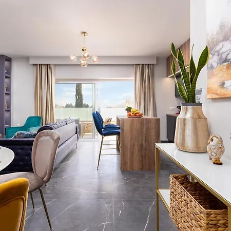 Villa Nightingale & Corfu *