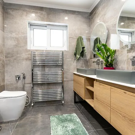 Villa Nightingale & Corfu *