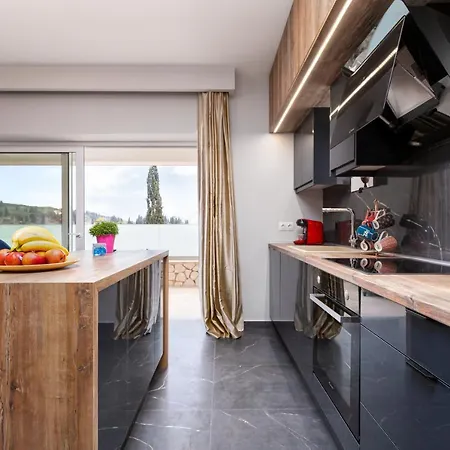 Nightingale & Corfu *