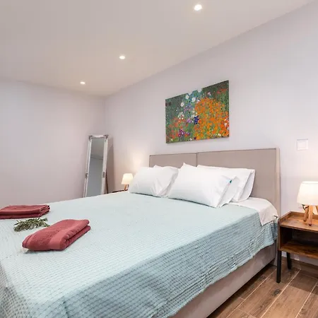 Nightingale & Corfu *