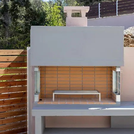 Nightingale & Corfu Vila Gazátika