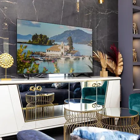 Nightingale & Corfu * Gazátika