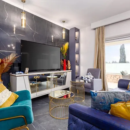 Nightingale & Corfu Vila *