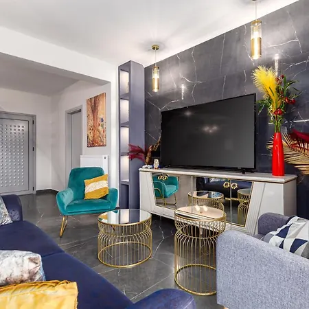 Nightingale & Corfu Vila *