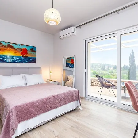 Vila Nightingale & Corfu Gazátika